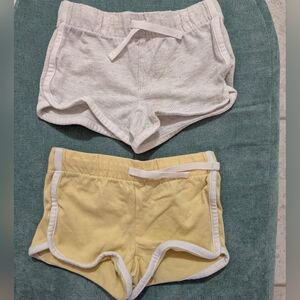 π«Ά Set Of 2 OSHKOSH DOLPHIN SHORTS